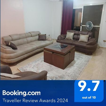 كمبوند سيتي تاورز البوشي Apartment Kaherah Luaran gambar