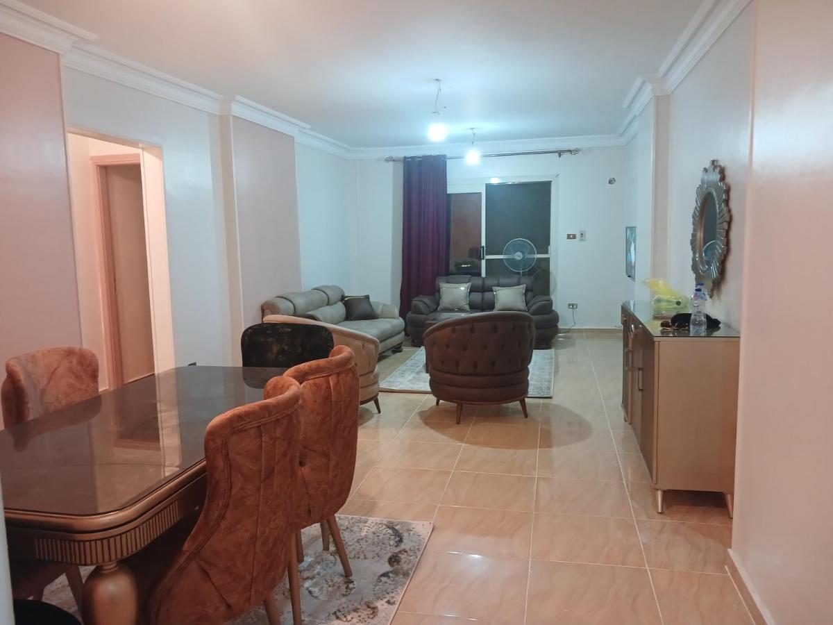 كمبوند سيتي تاورز البوشي Apartment Kaherah Luaran gambar