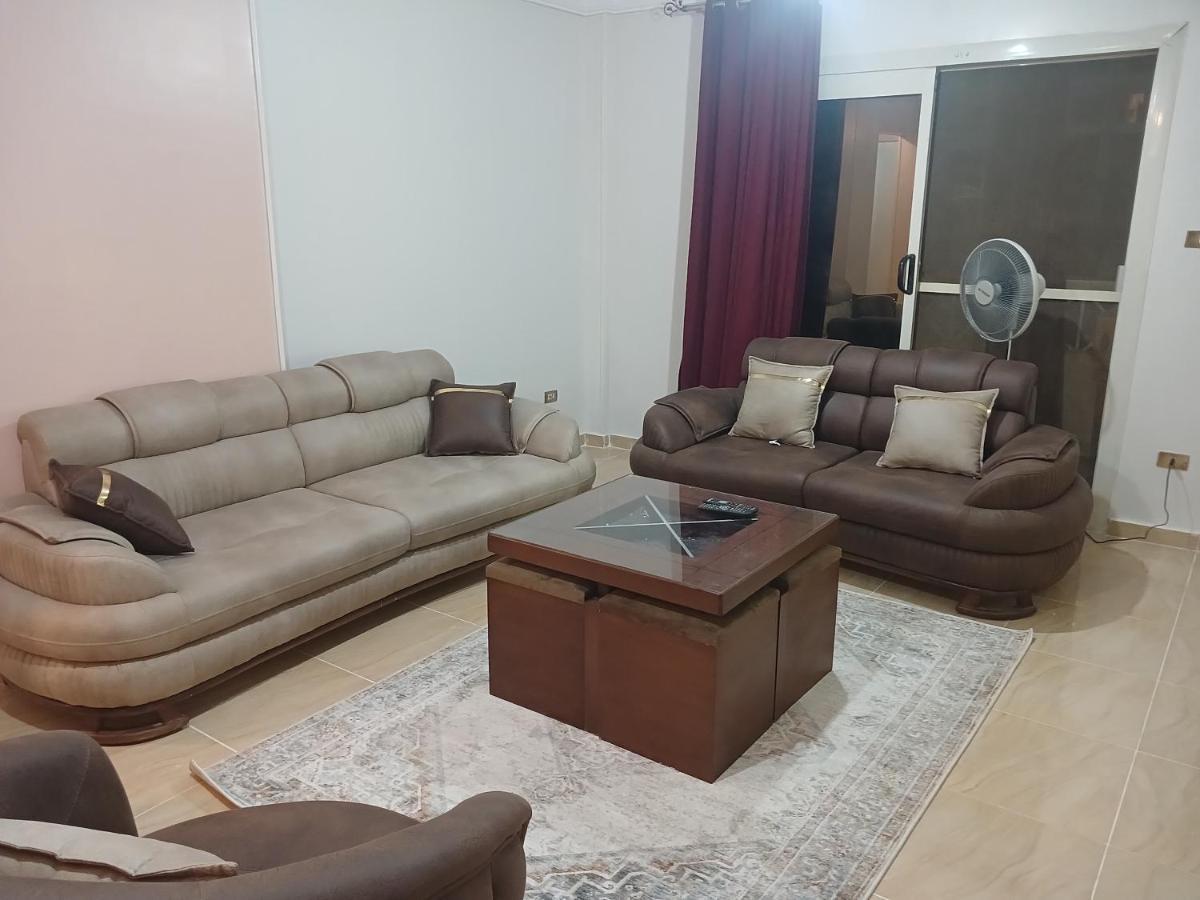كمبوند سيتي تاورز البوشي Apartment Kaherah Luaran gambar