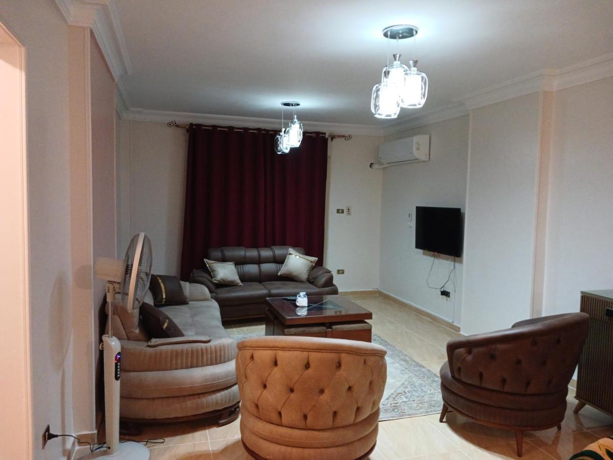 كمبوند سيتي تاورز البوشي Apartment Kaherah Luaran gambar