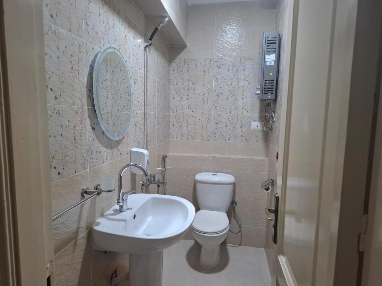 كمبوند سيتي تاورز البوشي Apartment Kaherah Luaran gambar